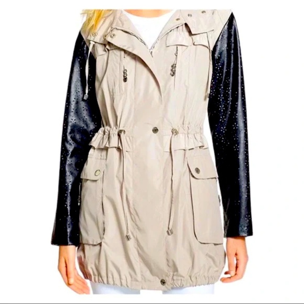 Betsey Johnson coat XS long sleeves full zip/snap buttons/hood/lined